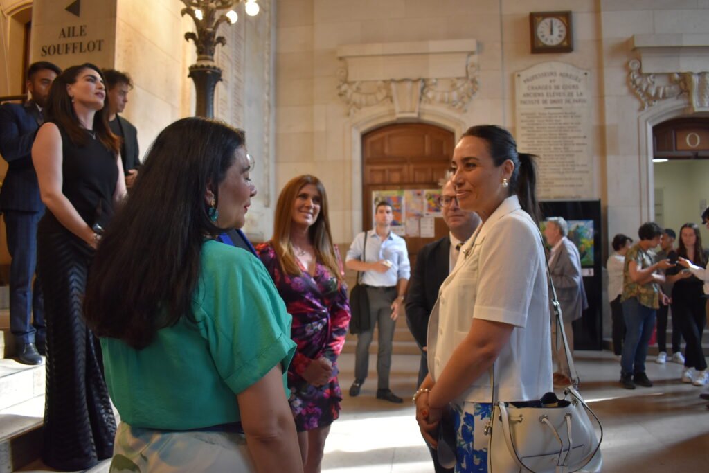 Impressionis-Vous Arte al Paso Gallery. Sorbonne