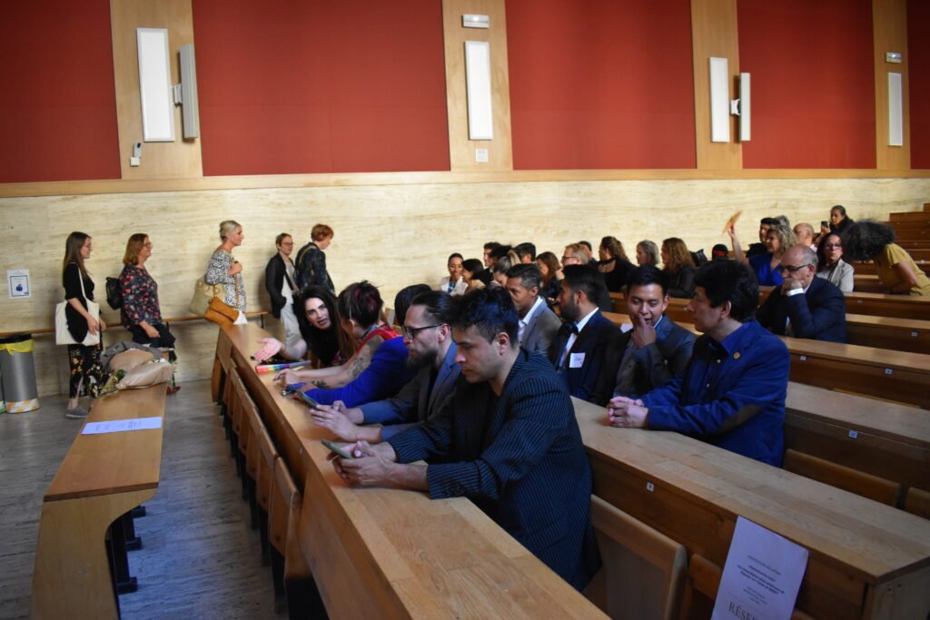 Impressionis-Vous Arte al Paso Gallery. Sorbonne