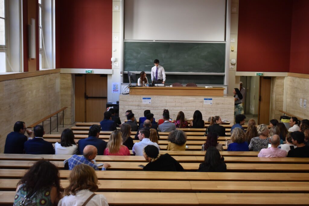 Impressionis-Vous Arte al Paso Gallery. Sorbonne