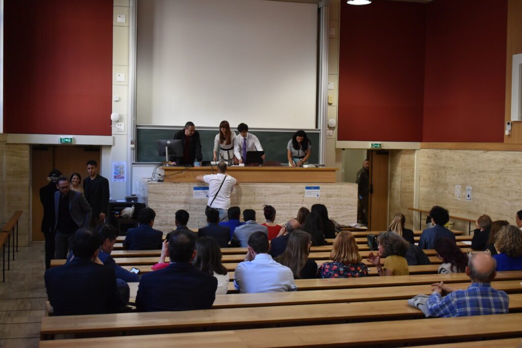 Impressionis-Vous Arte al Paso Gallery. Sorbonne