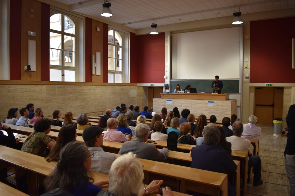 Impressionis-Vous Arte al Paso Gallery. Sorbonne