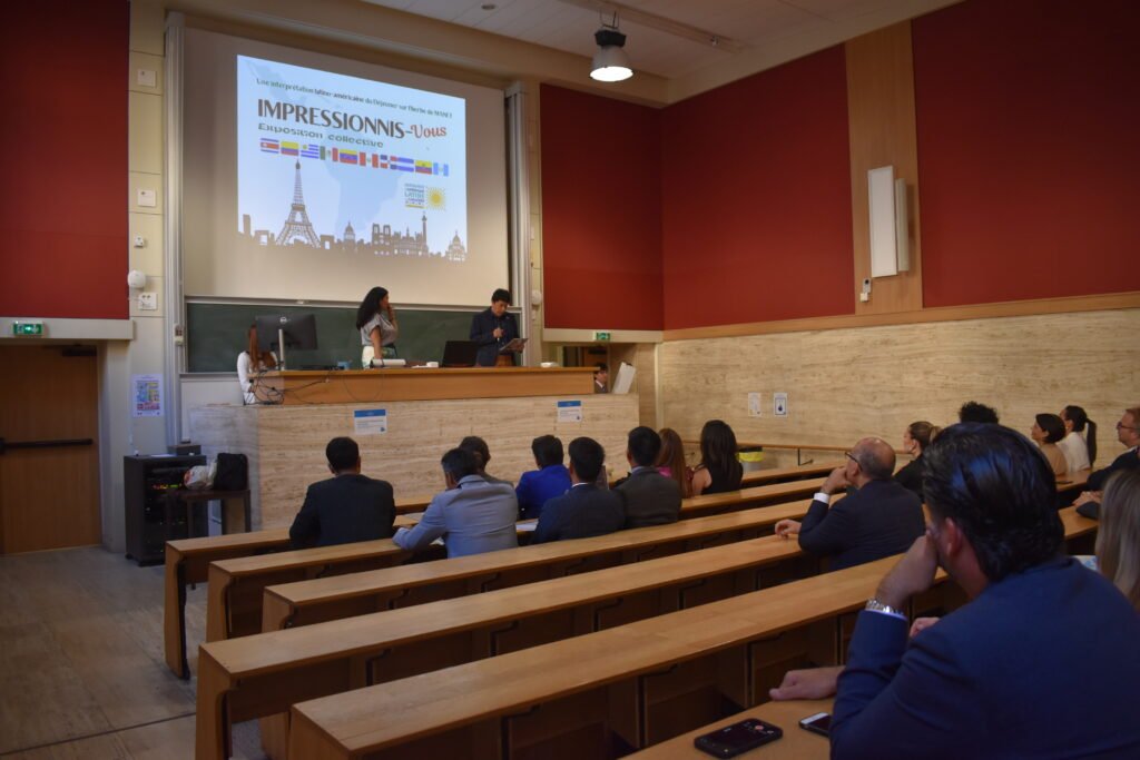 Impressionis-Vous Arte al Paso Gallery. Sorbonne