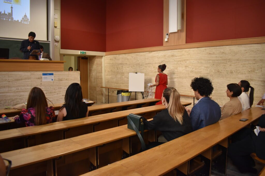 Impressionis-Vous Arte al Paso Gallery. Sorbonne