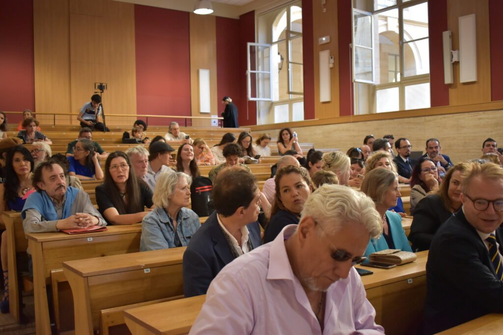 Impressionis-Vous Arte al Paso Gallery. Sorbonne